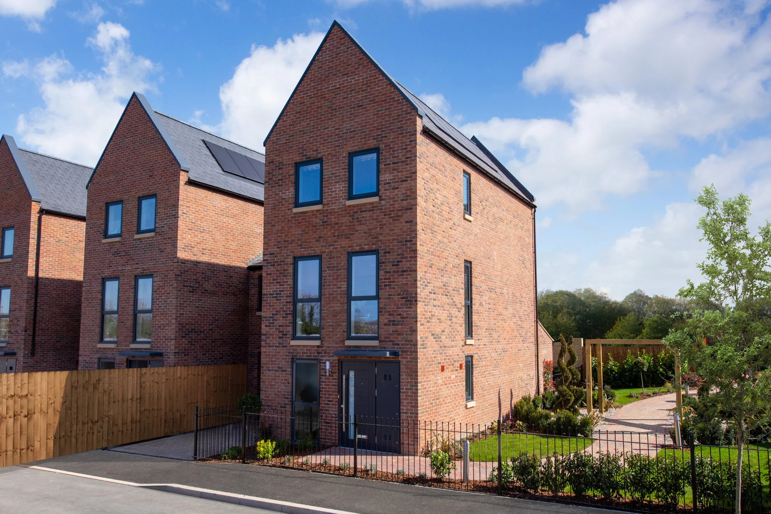 BC-DarwinGreen-External-Elsworth-4bed 002.jpg