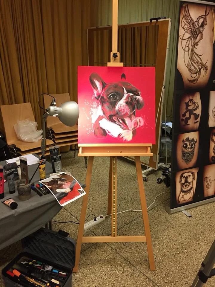 Live painting soirée de charité Bouledogue Attitude Suisse 