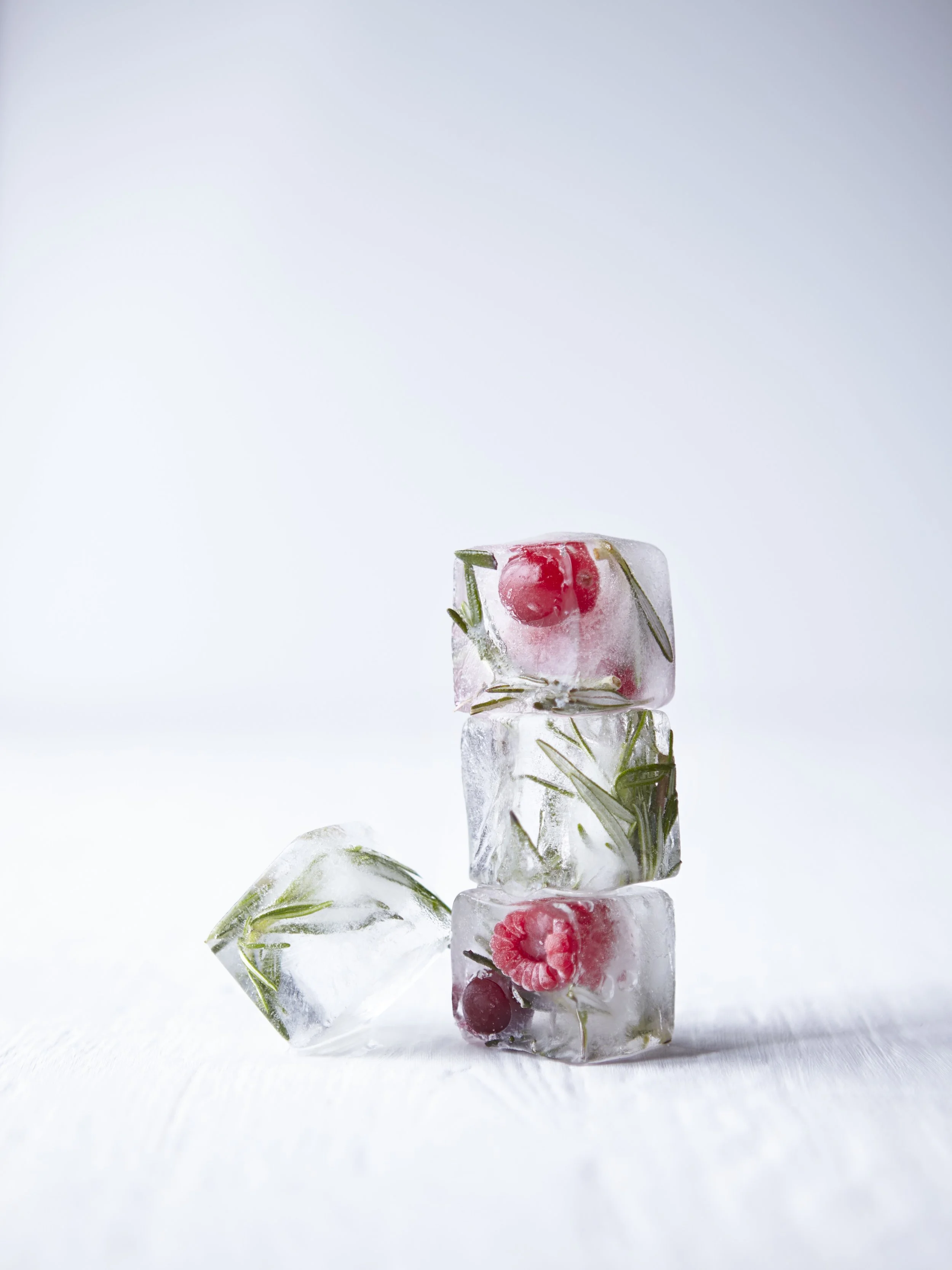 02.icecubes 1 copy.jpg