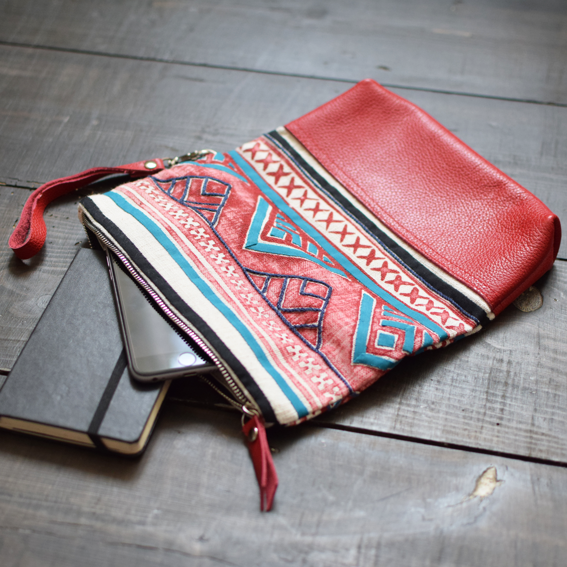 HCL-Mountain-Red_Etsy2.png