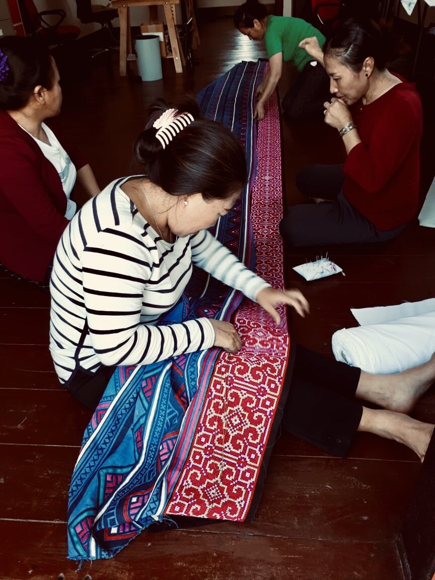HFav1 Hmong wrap skirt