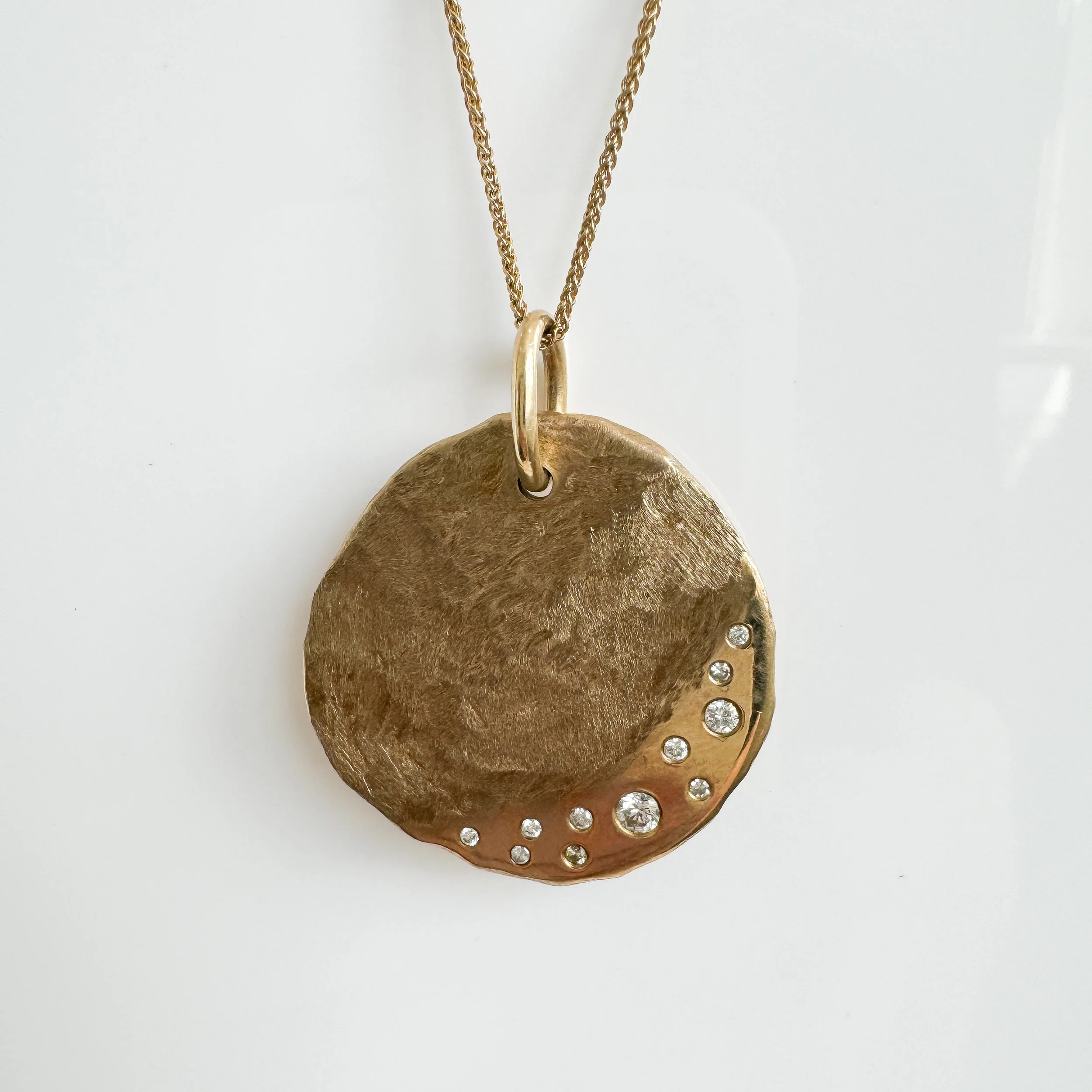 9ct Yellow gold brushed disk pendant