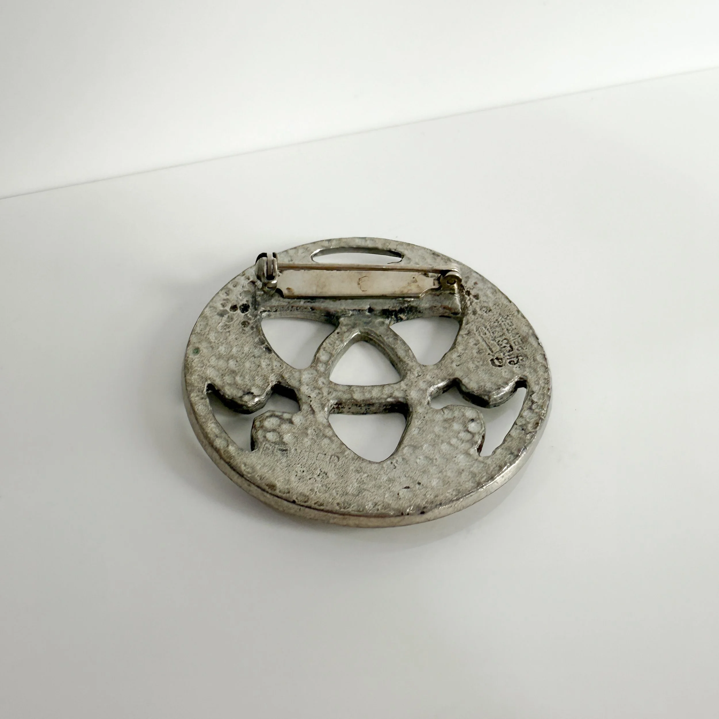 CELTICPEWTERBROOCH-2_f1ecddb5-335d-4246-b36a-64f4aaea5b41.jpg