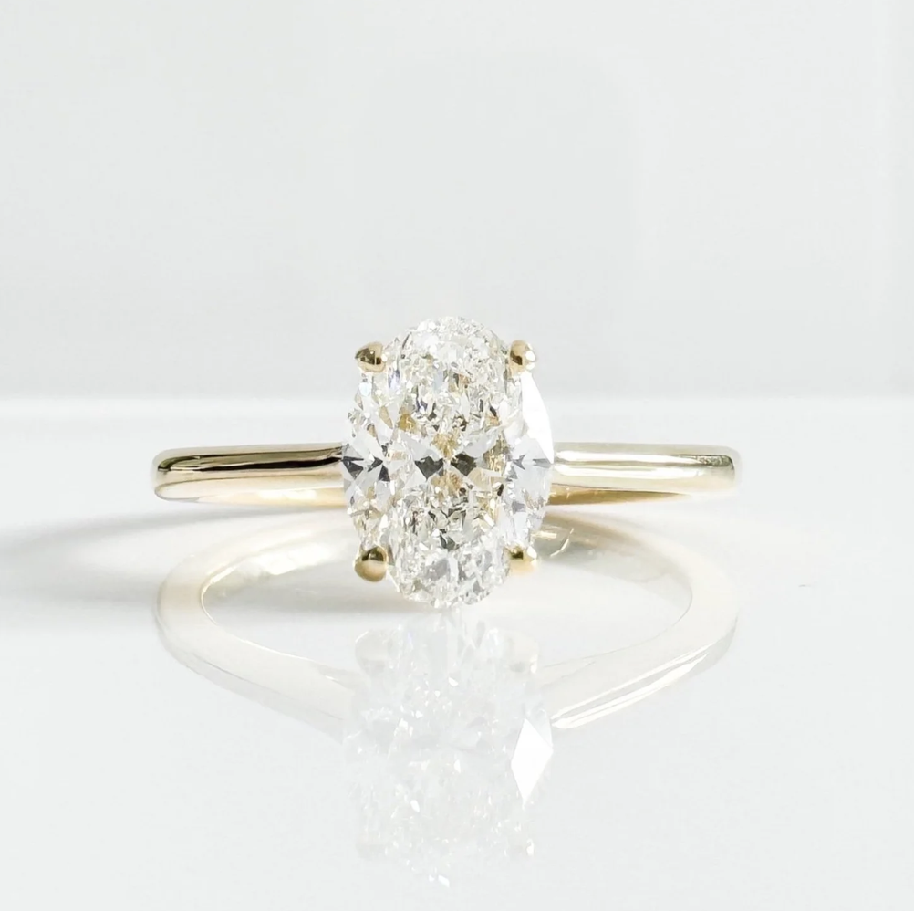 1ct oval natural diamond GSI- £3,250 approx 