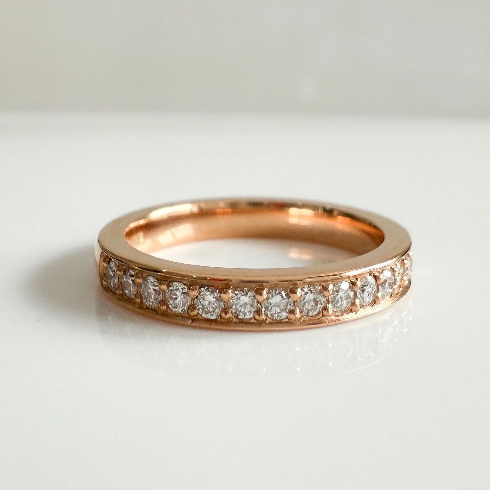 Timeless eternity ring inspiration✨

From delicate bands to statement sparkle, clear stone eternity rings remain a classic choice for everyday wear and meaningful milestones alike.

Which style catches your eye most?

#EternityRing #DiamondBand #Ring