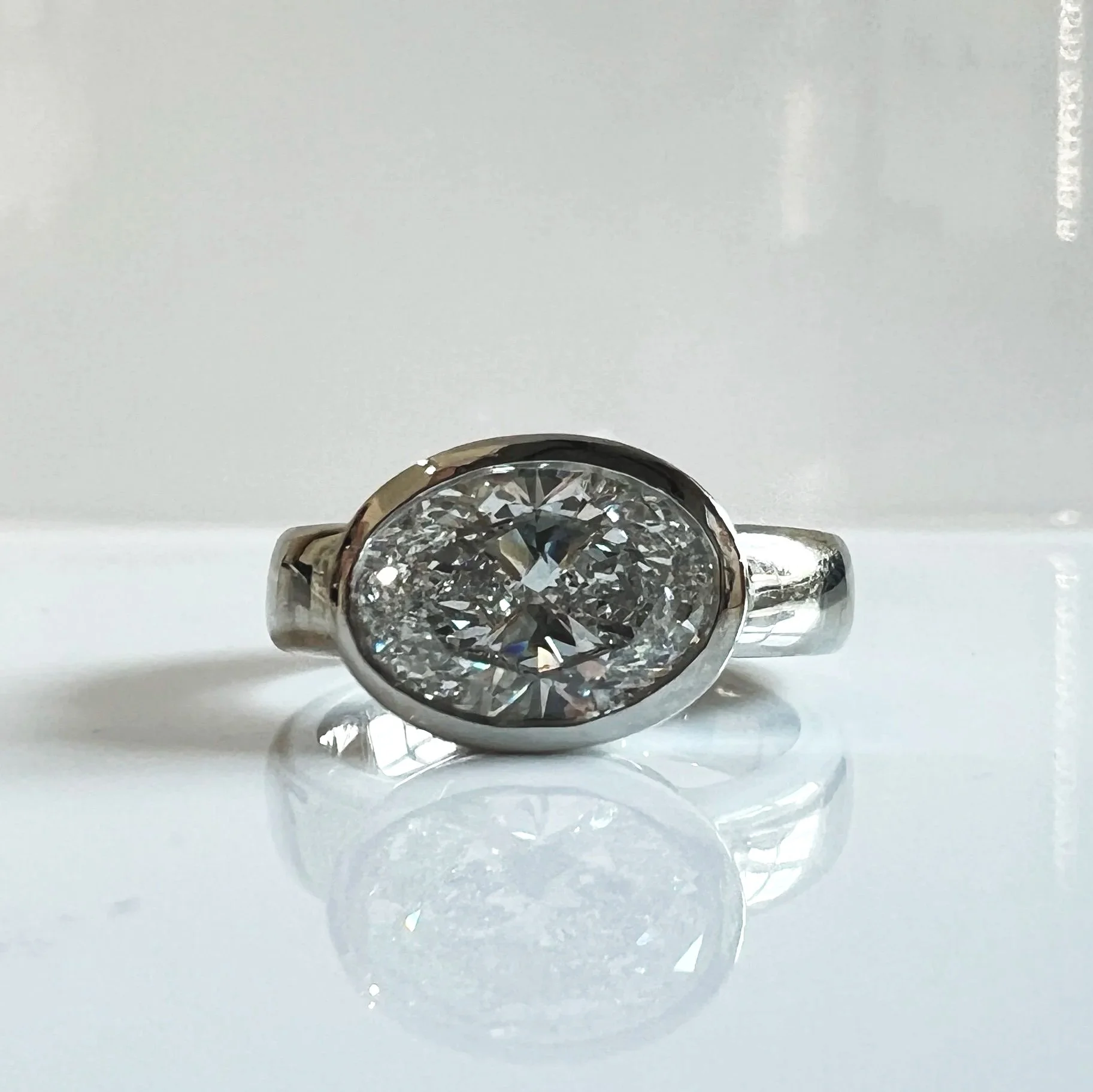 Lesley's bespoke engagement ring