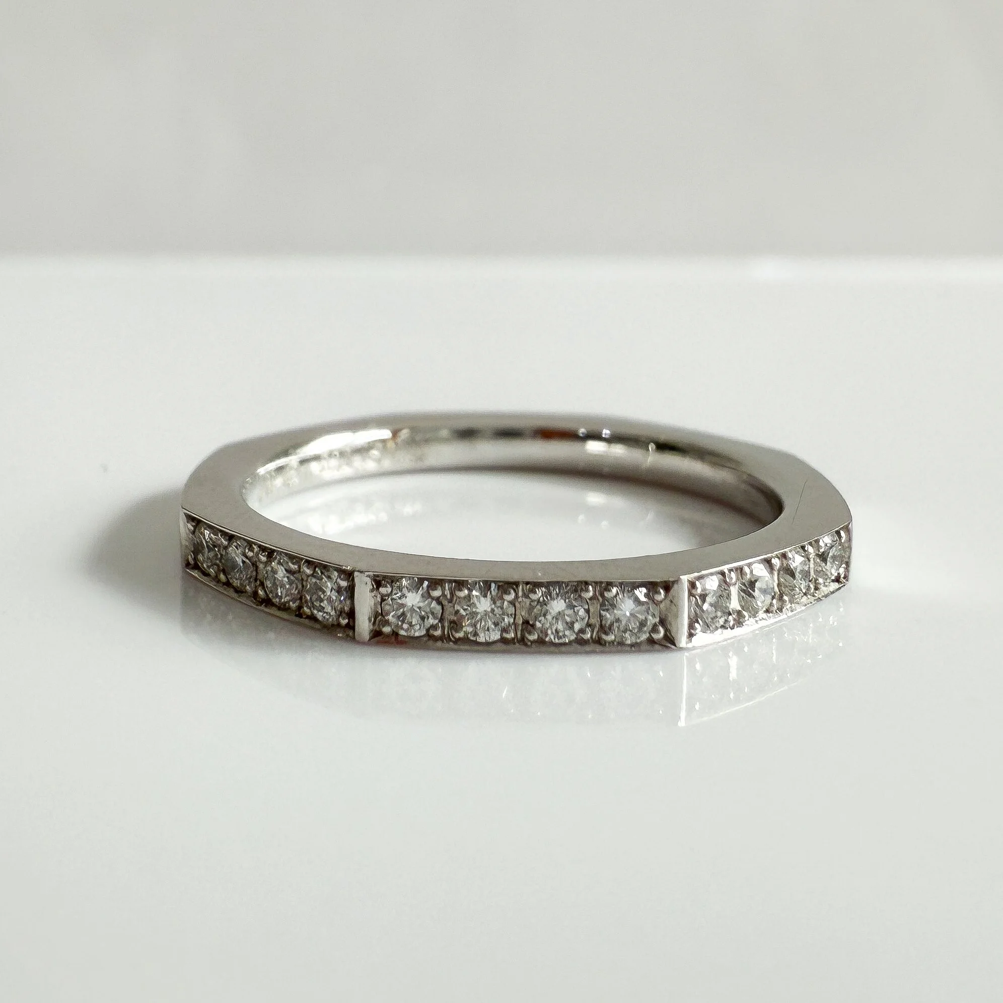 Hexagonal shaped diamond set ring
