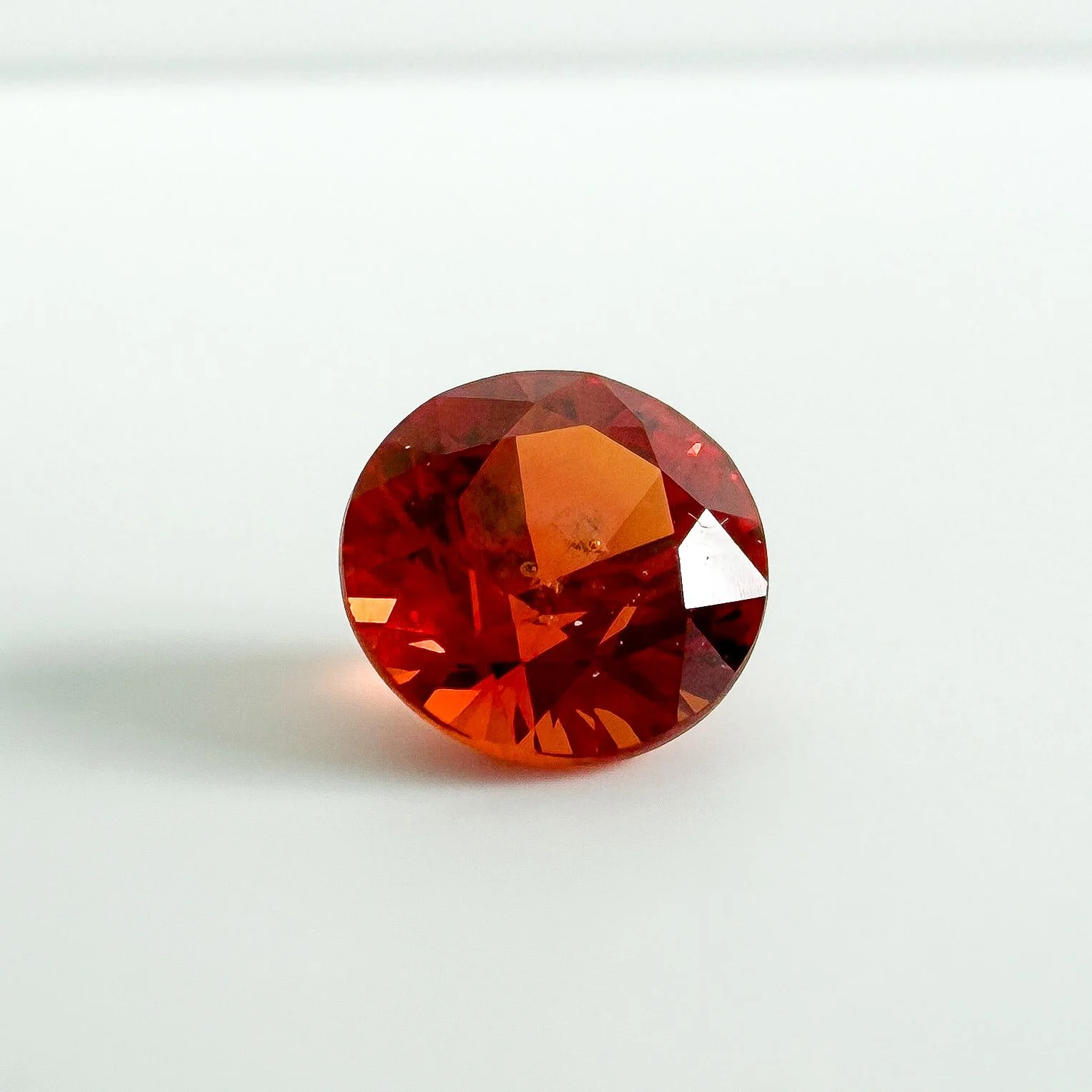 Round shape red sapphire