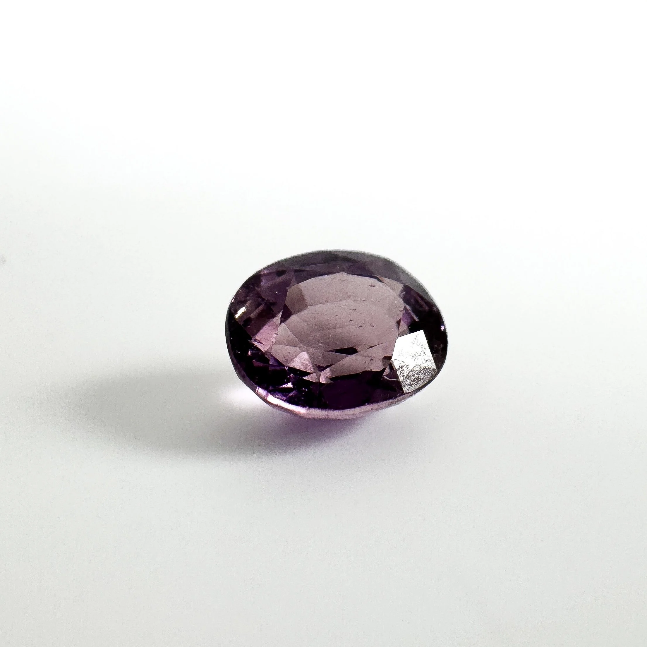 Oval  shape purple sapphire