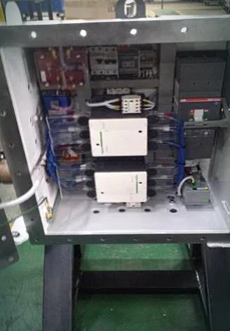 Flameproof FWD/REV flitting panel