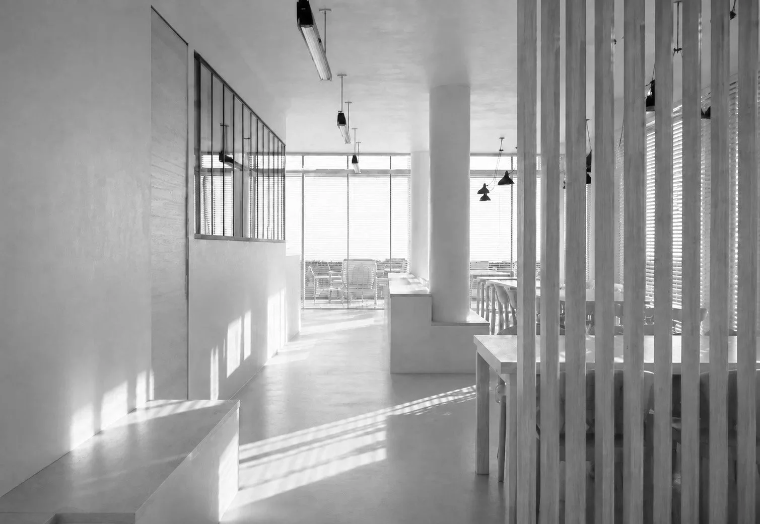construction+d%27un+hotel+-polhena.jpg