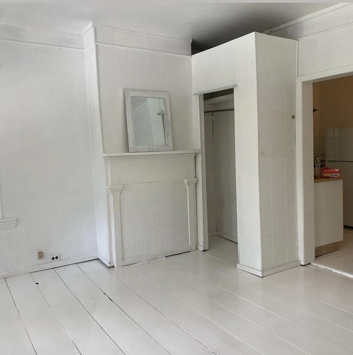 Apt 4 living room white.jpg