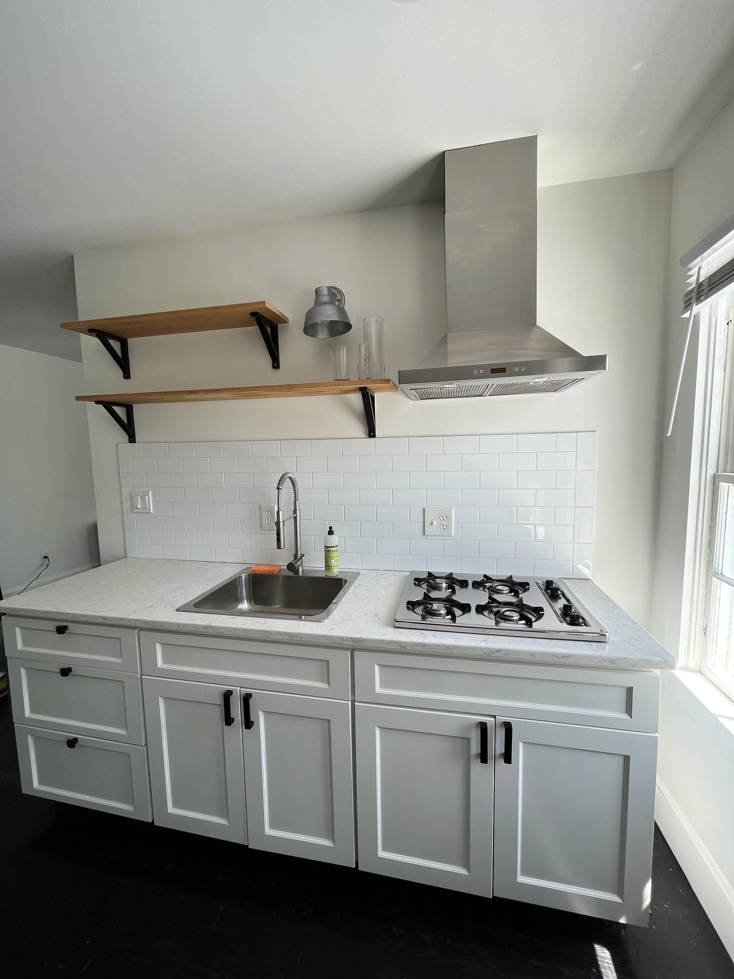 Apt 6 Kitchen Caninets.jpg