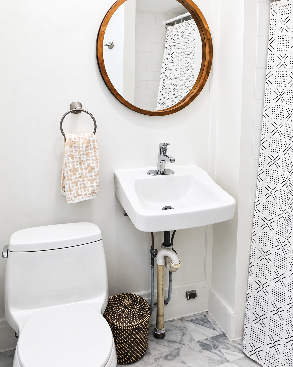 Apt 9 Bathroom.png