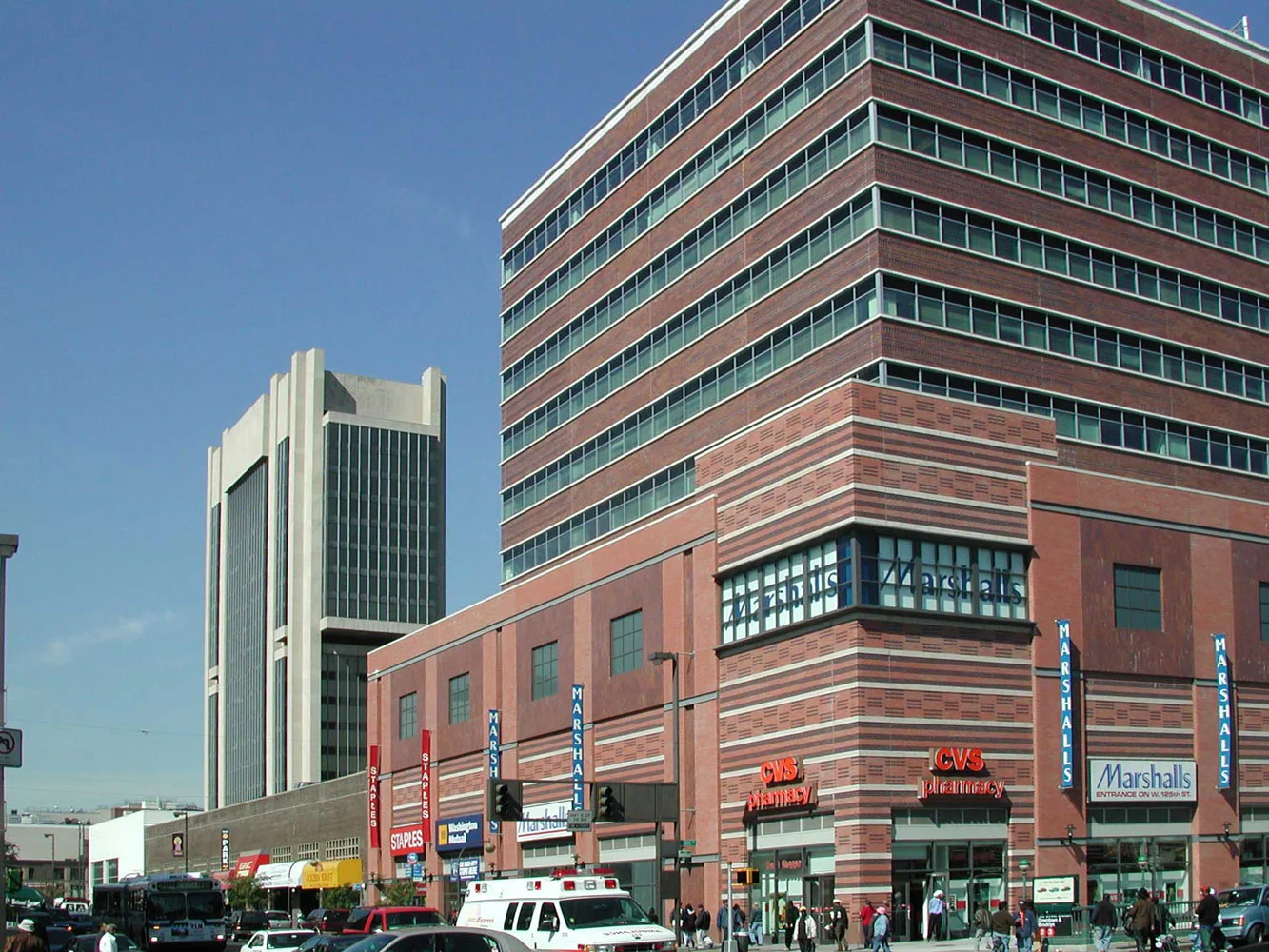 Com-Ret-Harlem-Center-1.jpg
