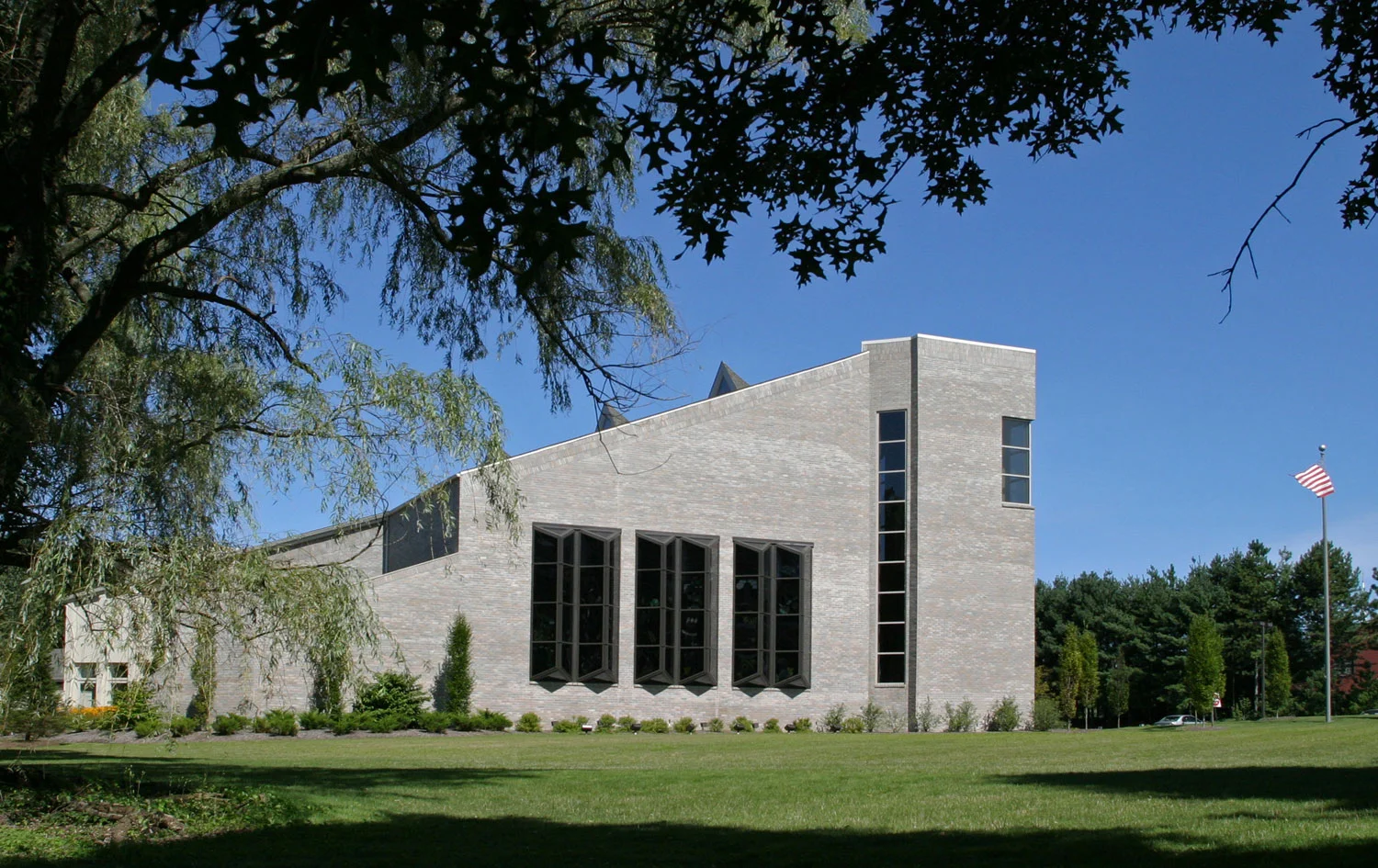 Temple-Beth-Rishon.jpg