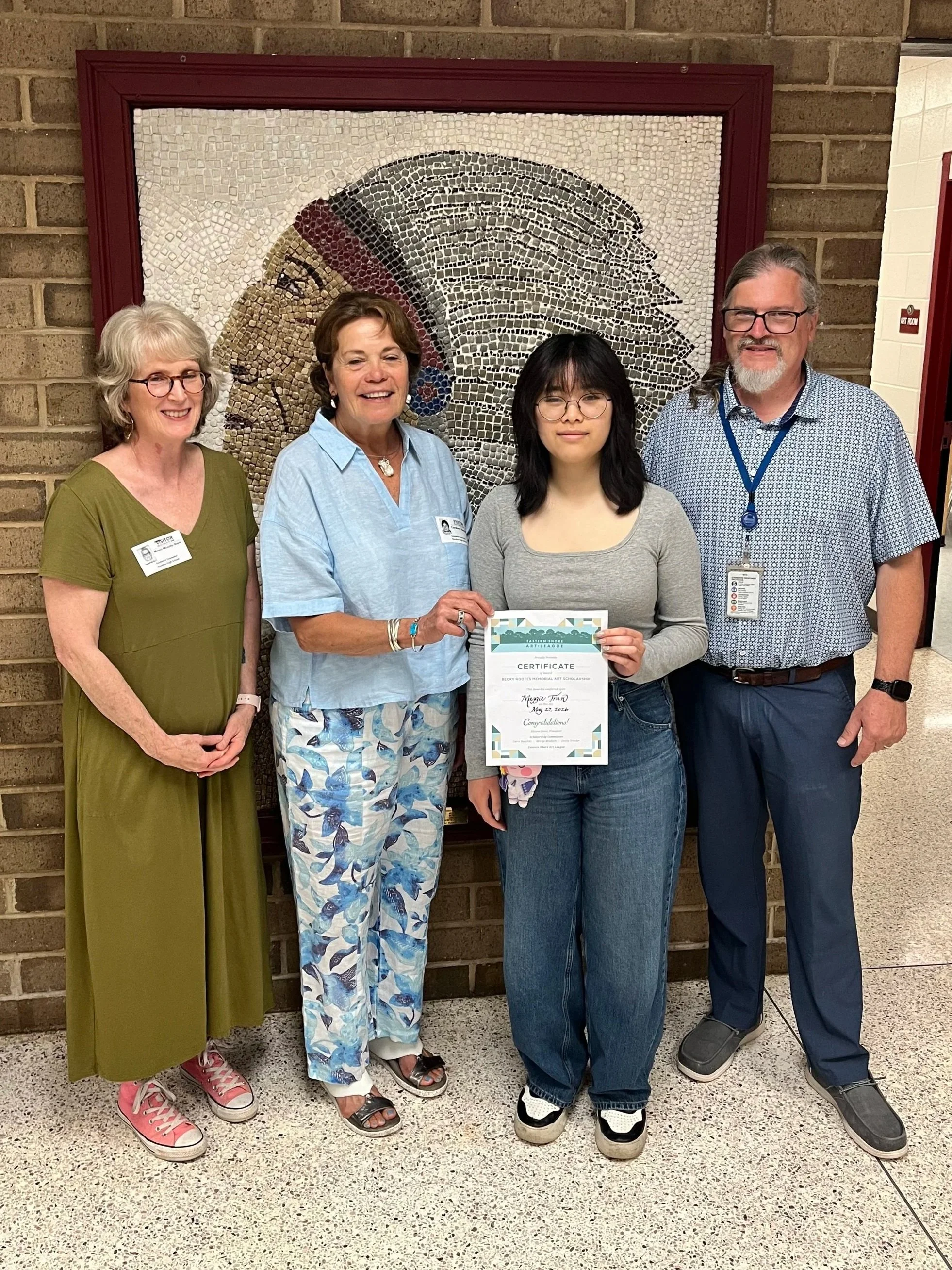 2016 2-D Scholarship awarded to Maggie Tran. Graduate of Nadua High School.