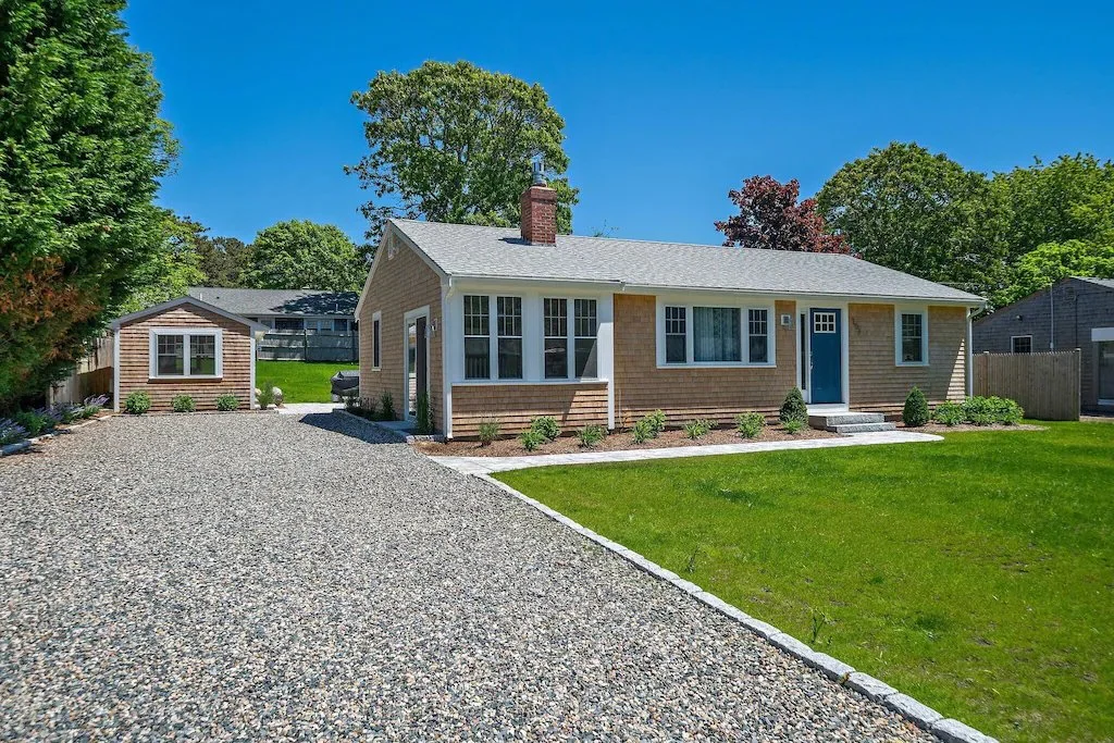 Crushed stone driveway, mulching, plantings, cobblestone, beachouse