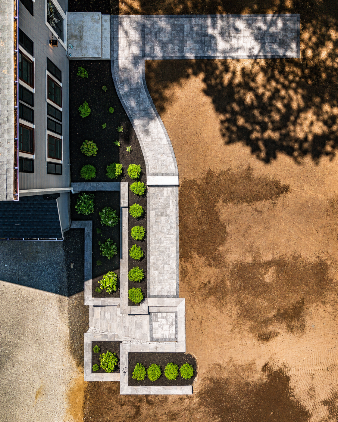 Retention Wall, Mulching, Planting, Pavers