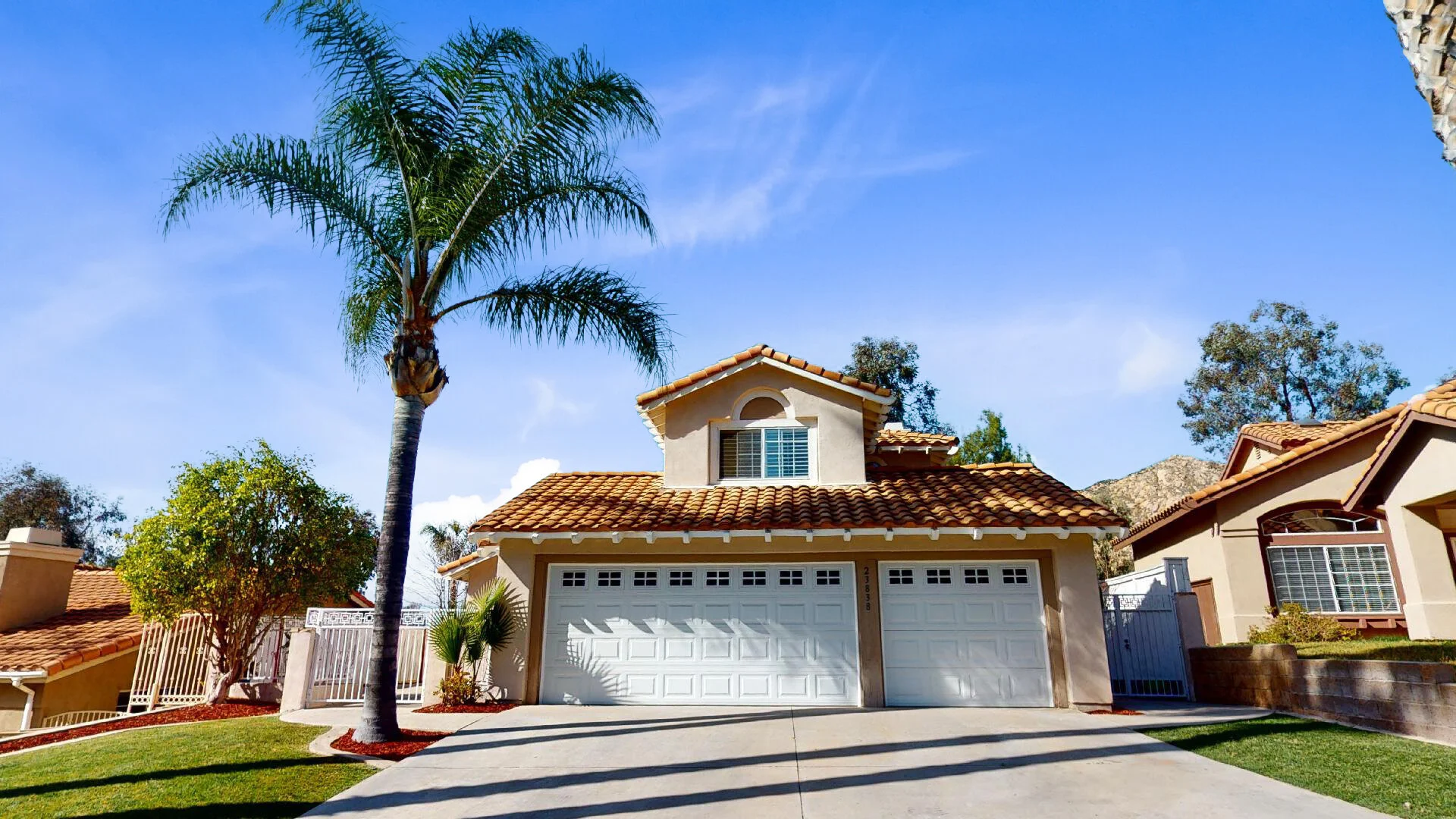 Beautiful Pool Home off Sunnymead Lake! — Ralph Richrdson