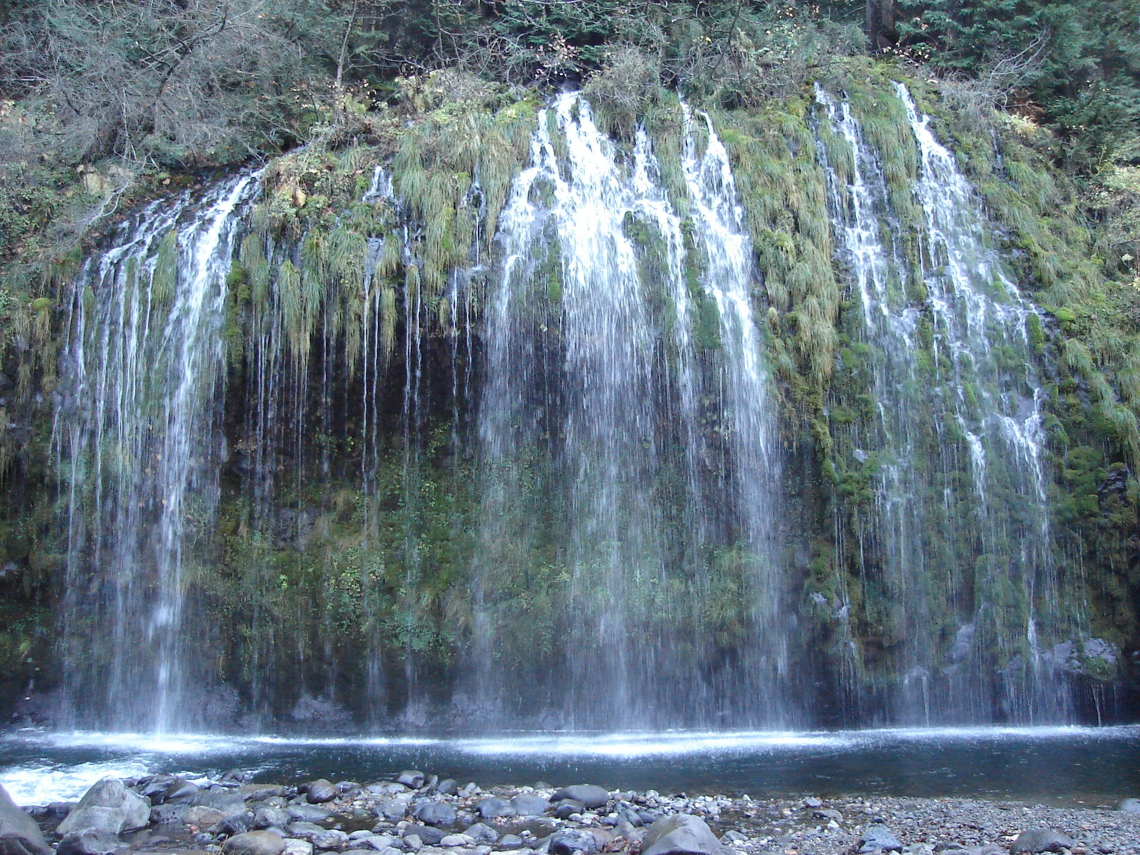 mossbrae falls