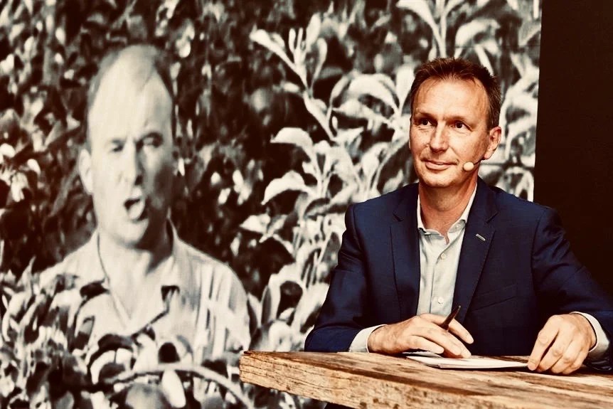 stef op fruitcongres.jpg