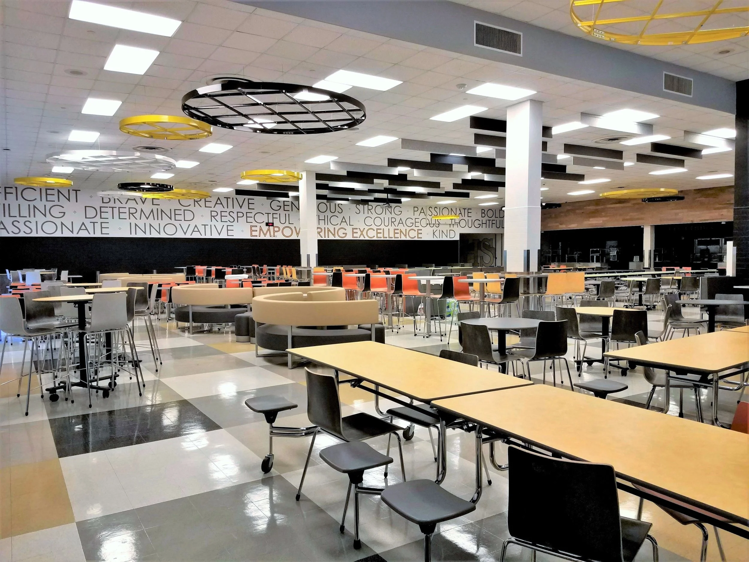 Irving_High_School_cafeteria.jpg
