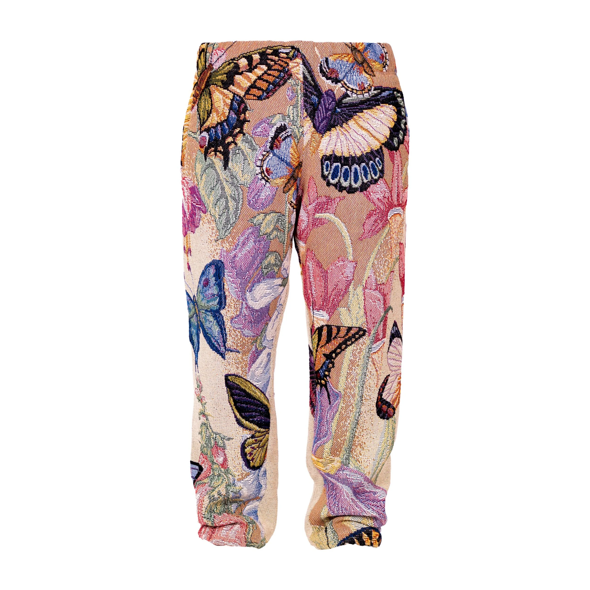 7AB4E18F-FA72-4682-8A3E-3F355195E9A1