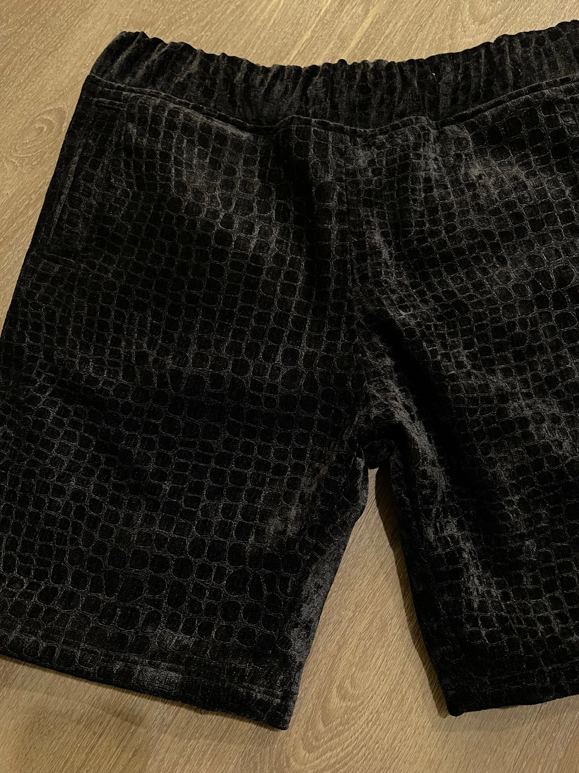 E5322837-BAAB-437A-8E5F-DBFA1A4EF1DC