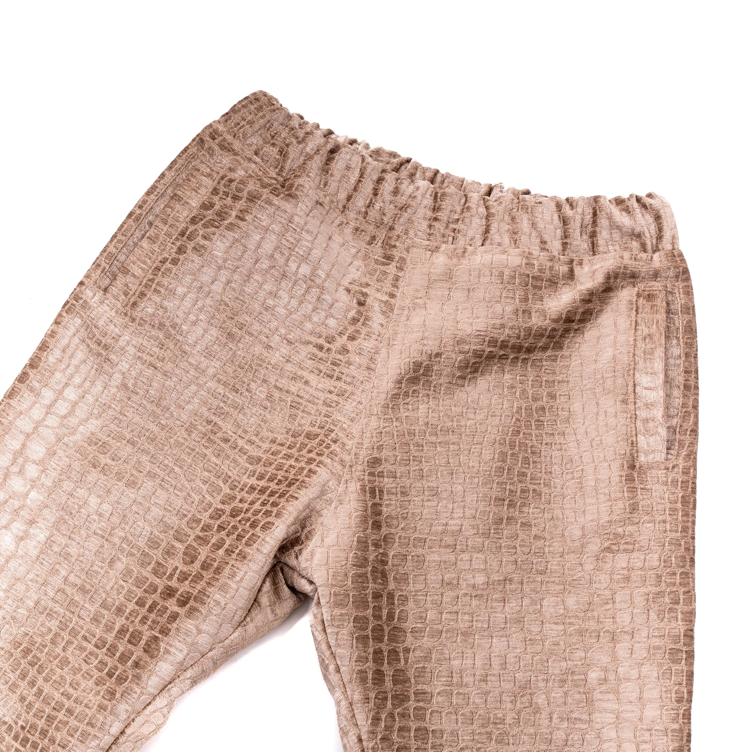 C764678B-E0A5-4C32-9D50-D2F521CE5D0D