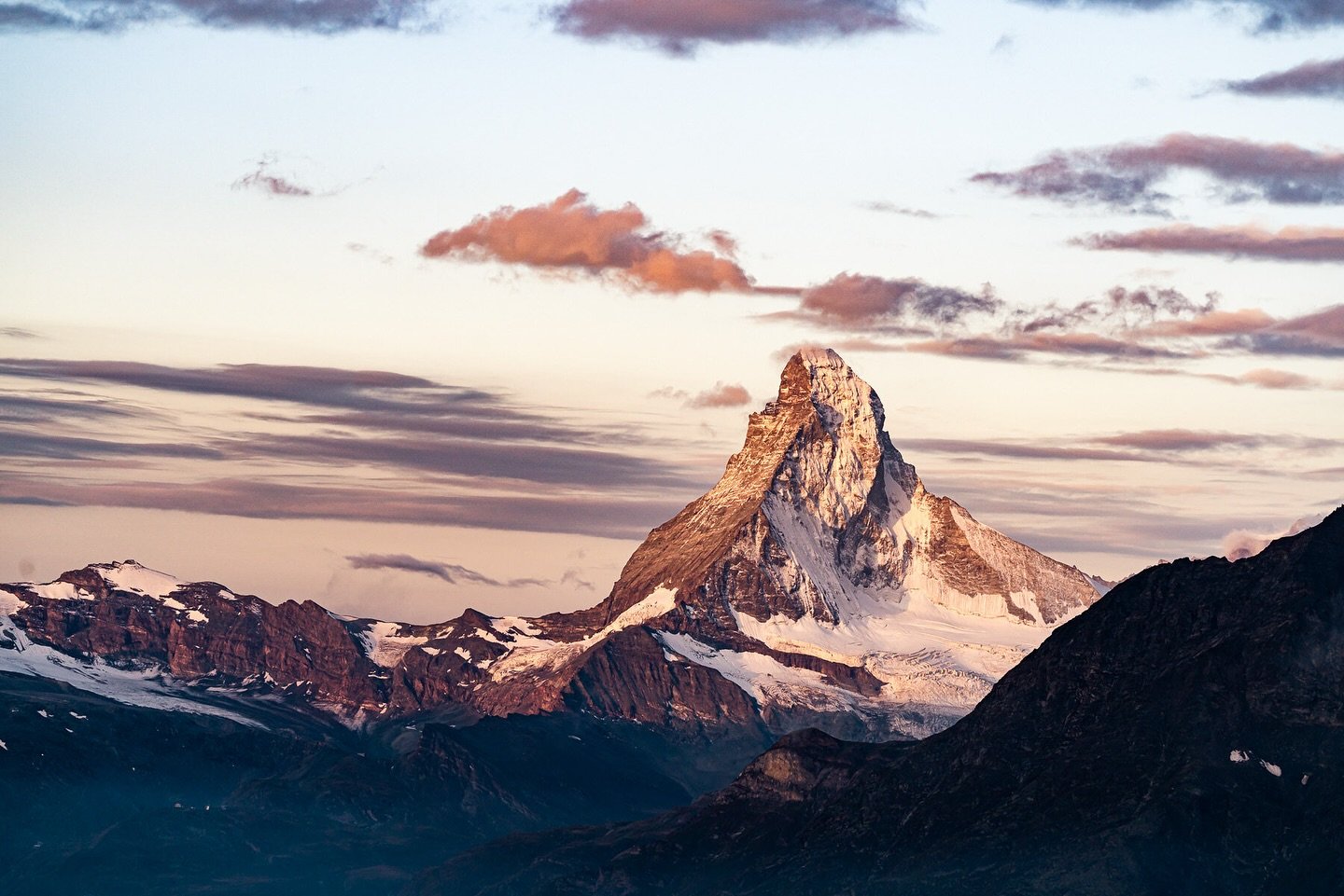 Next stop 🇨🇭🏔️🥾🧗🏻&zwj;♀️