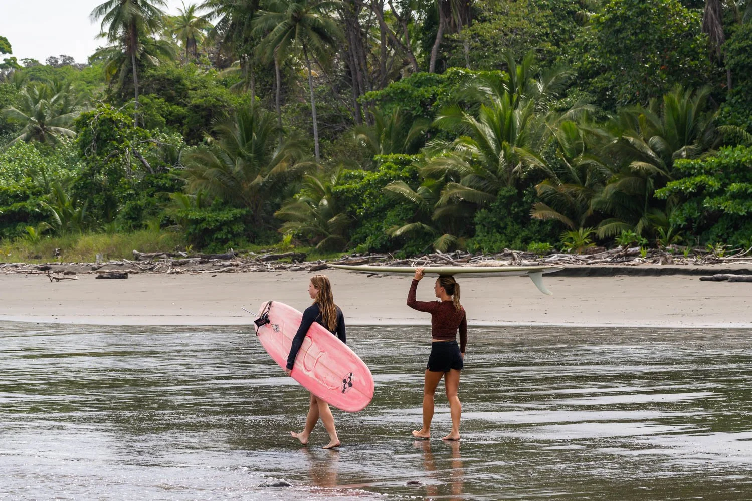 I came to chase waves, but I left with something more: a newfound confidence in myself and a rhythm I hope to carry with me to the beaches at home. My surf camp experience at @surfwithamigas Longboard House was about more than just the waves. It was 