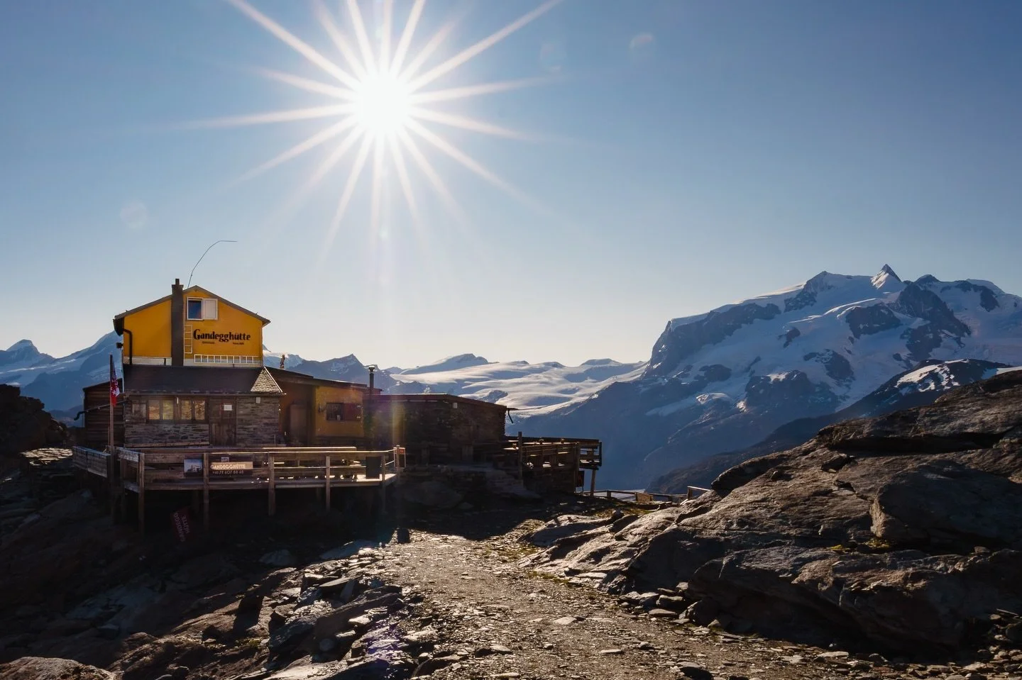@gandegg3030.official was one of my favorite stops on our trip to the Swiss Alps this summer.  At 3030 meters above sea level, the views were beyond epic, with the Theodul Glacier in the backyard and the summit of Briethorn so close it felt like you 