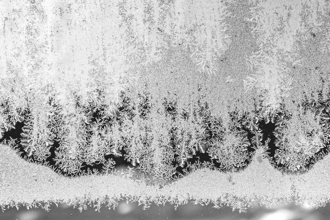 Have you ever watched frost dissipate?  It&rsquo;s a fascinating observation to see how it shifts and evolves as the sun warms the cold surface.  I spent a few moments watching from inside the day lodge before running out with my RX100 to capture the