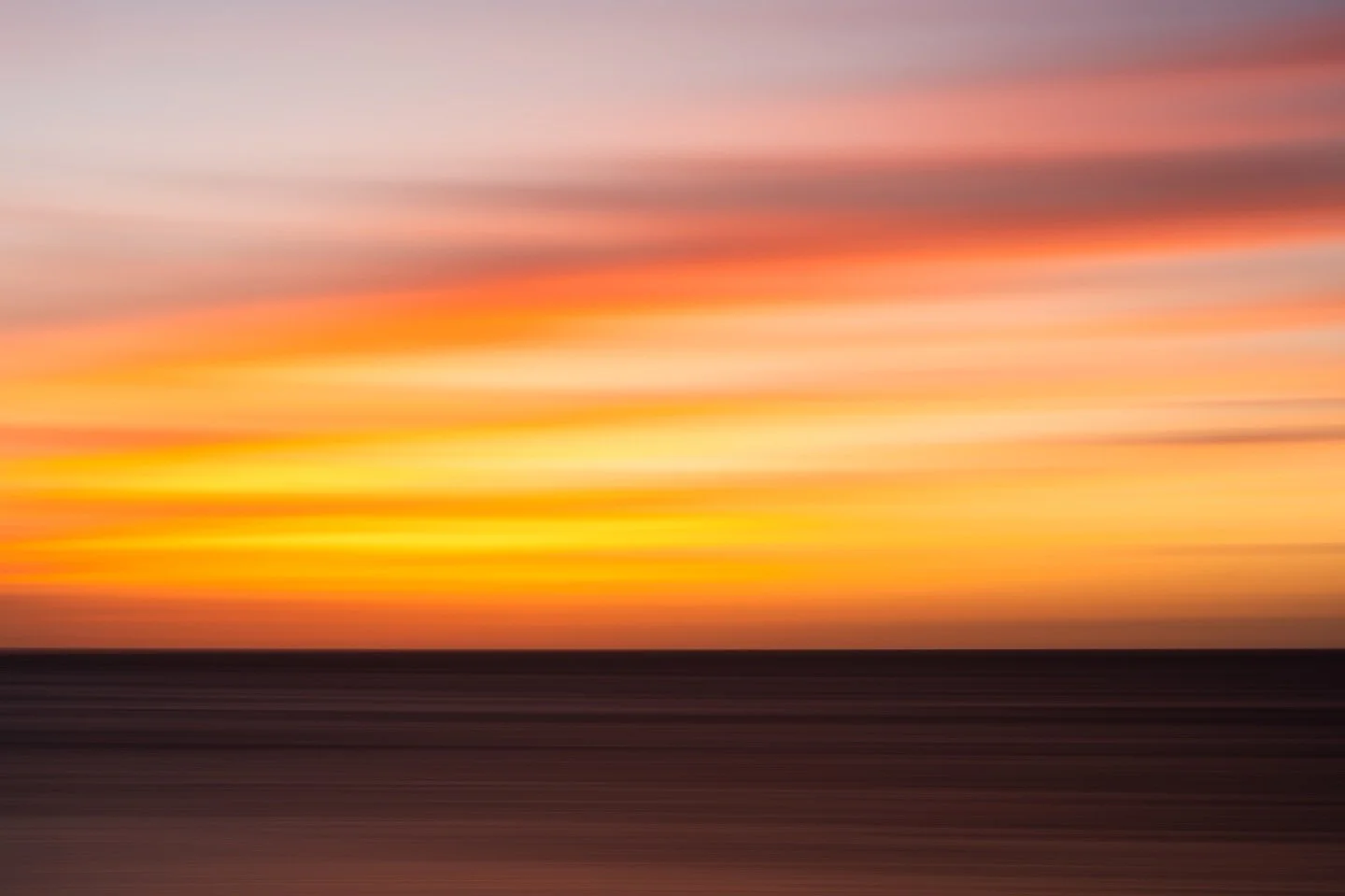 Sunsets that stretch on forever 🔥

#thesaltwaterretreat #photographyretreat #sunset #intentionalcameramovement #outerbanks