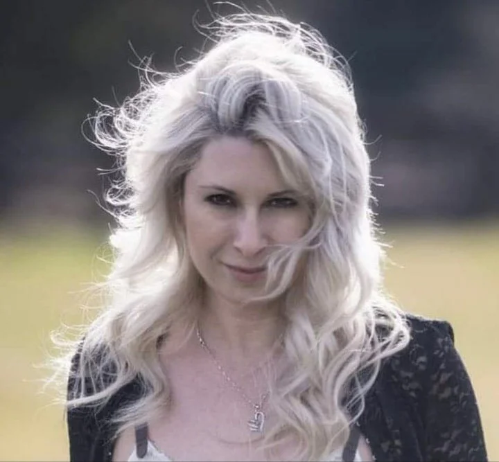 An Evening with Jennifer Belle