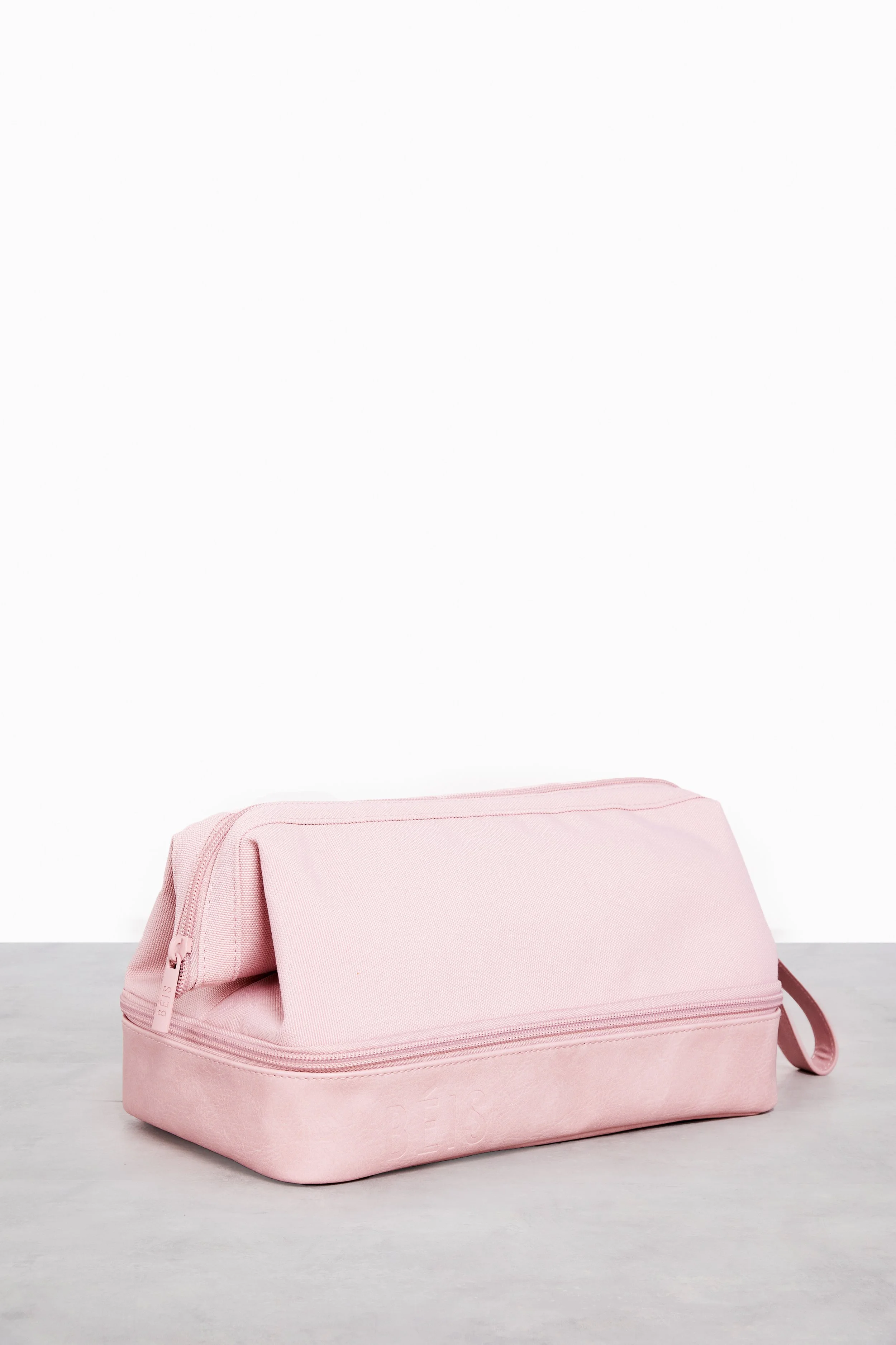 BEIS123392_DoppKit_AtlasPink_1390.jpg