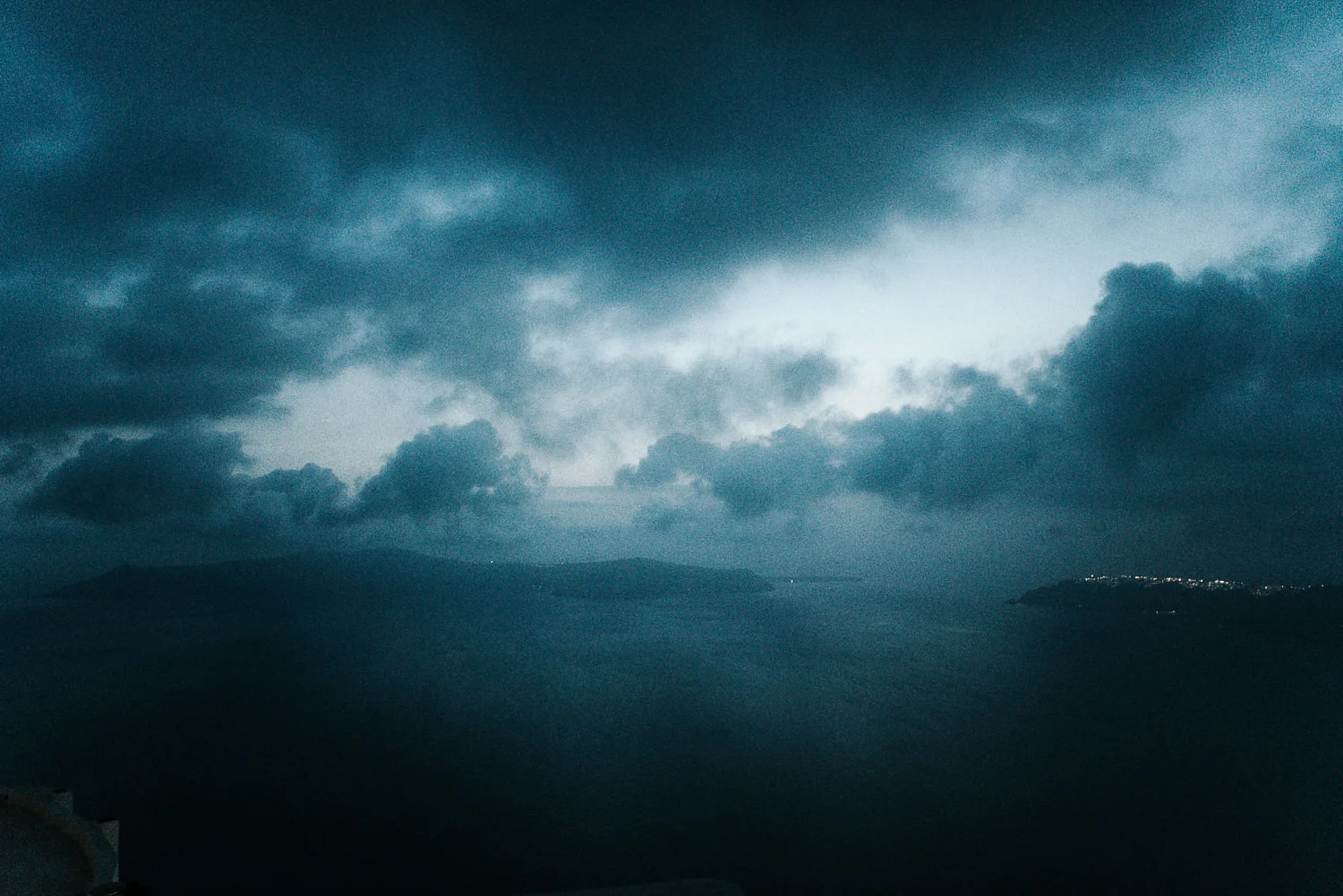 Santorini - Liron Erel Echoes & Wild Hearts 0009.jpg