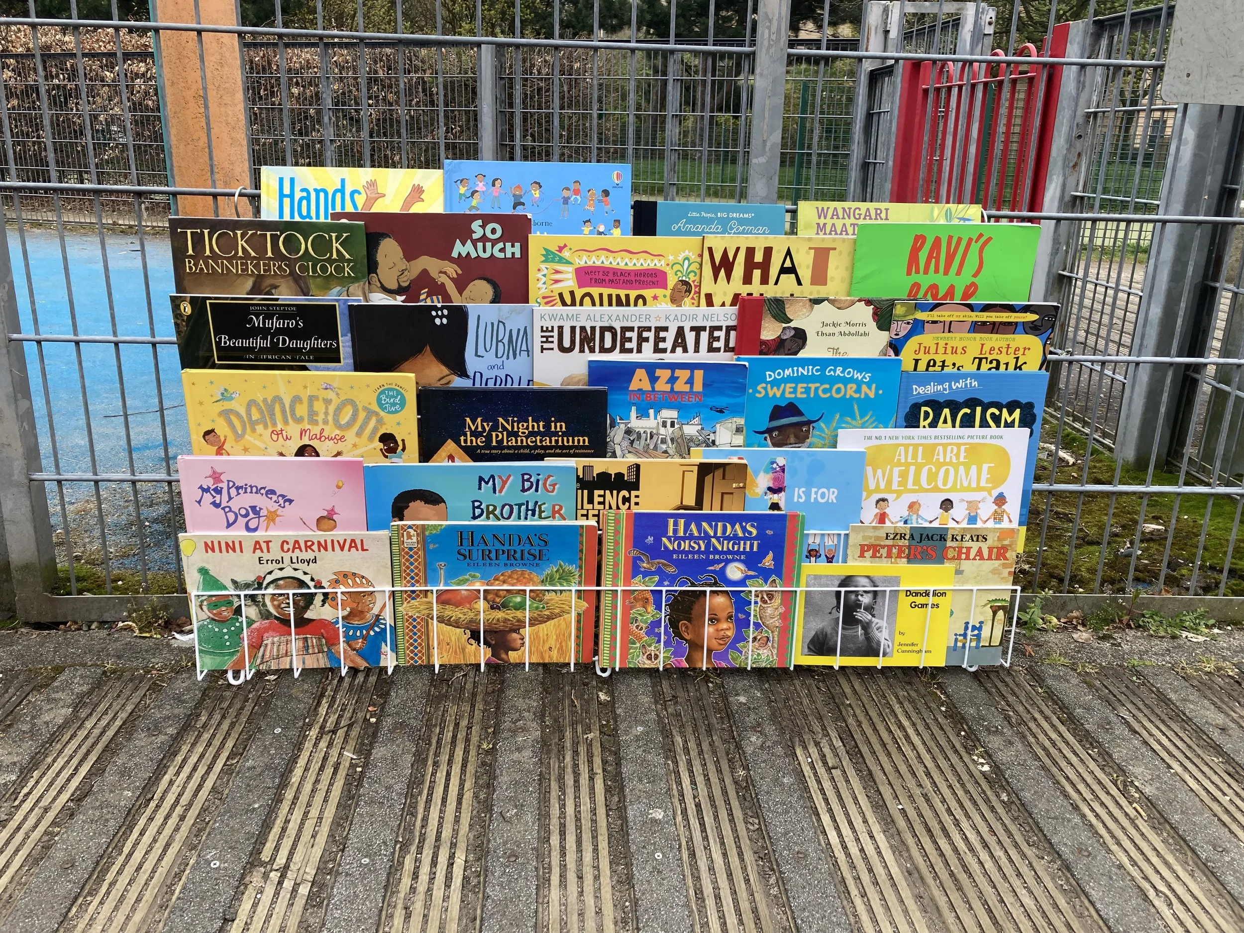 Anti-Racist Community Library        