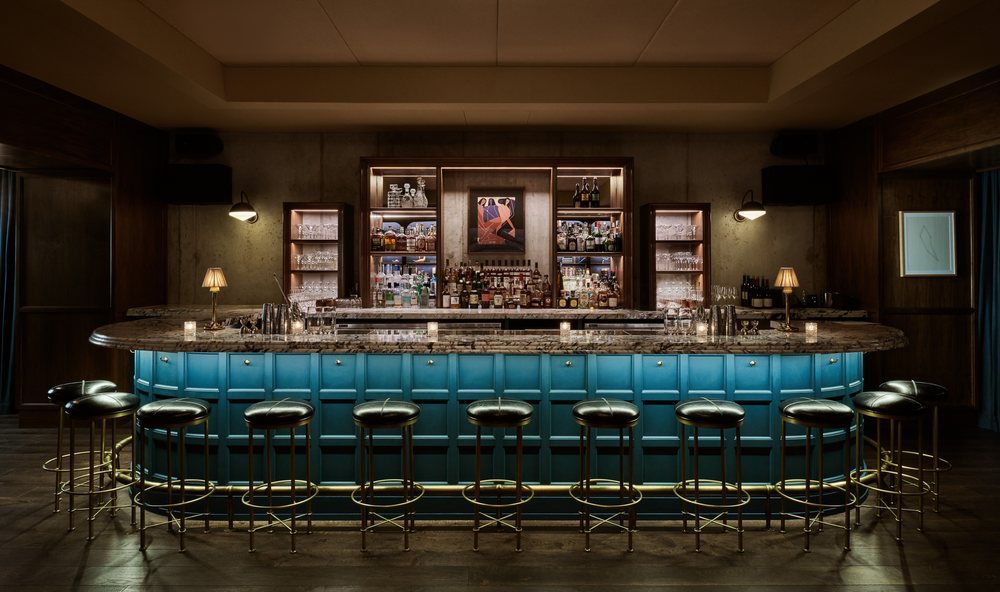 alt=”Lazy Bird Bar Are”