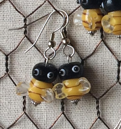 honeybee_earrings_1.jpg