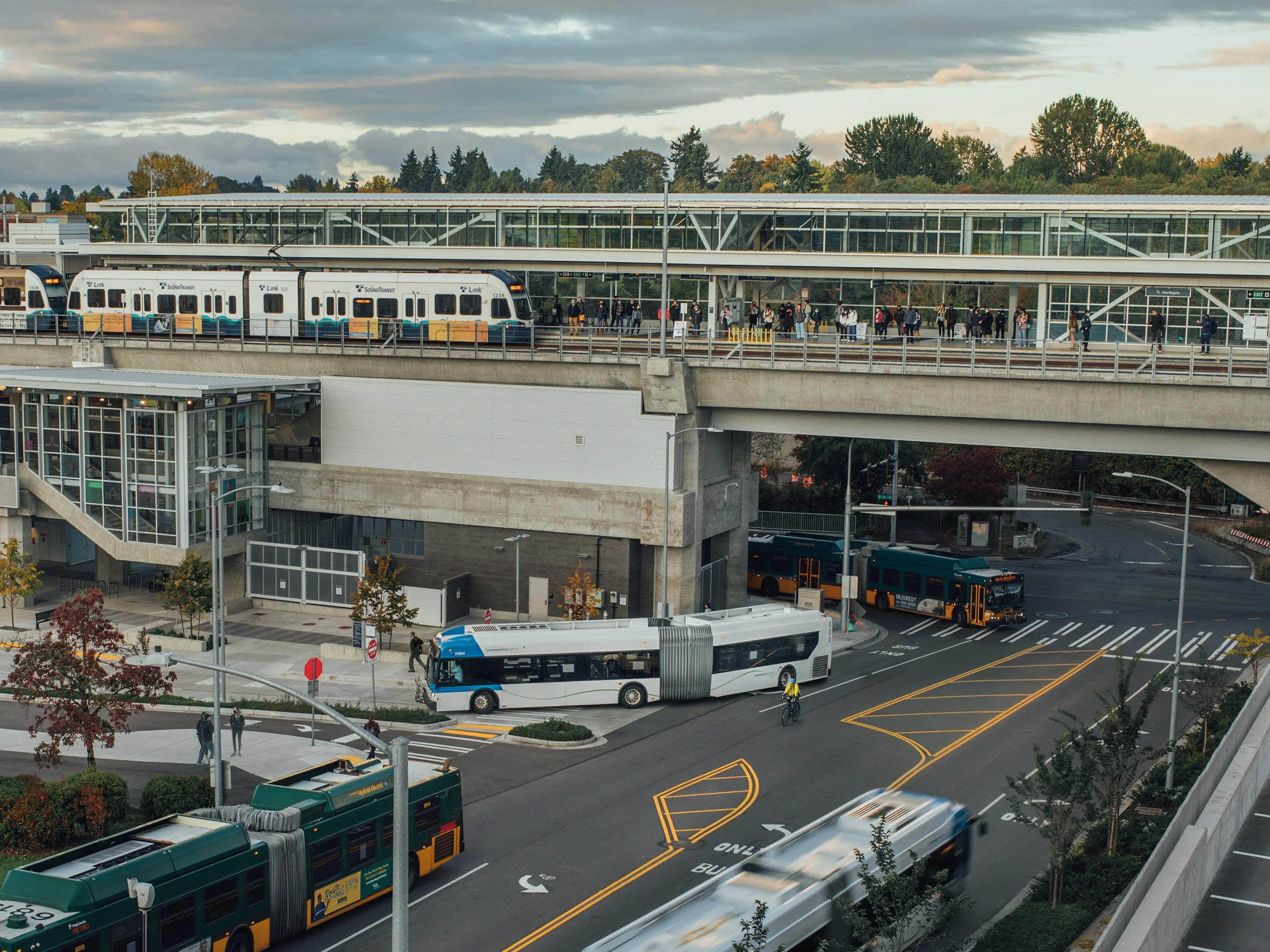 Bus-to-Light-Rail-2.jpg