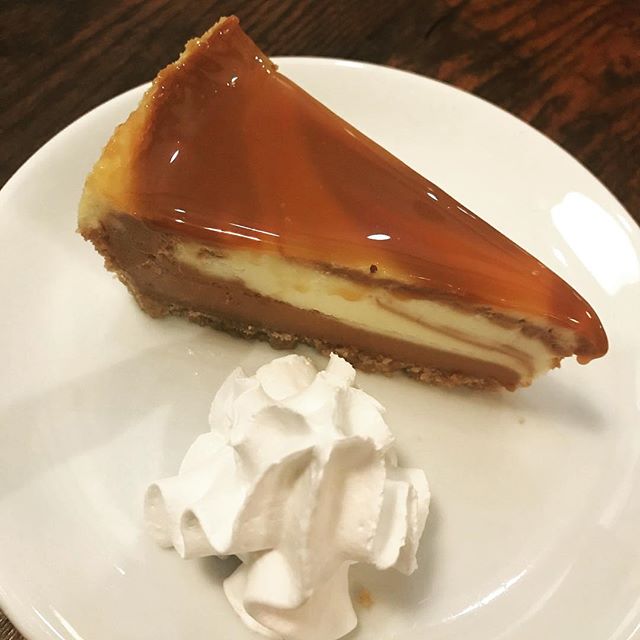 Our delicious caramel cheesecake in all its glory 😍 Have you tried all of our desserts? Which is your favorite? #CitronBistro #Citronbistrovb #caramelcheesecake #dessert #verobeach