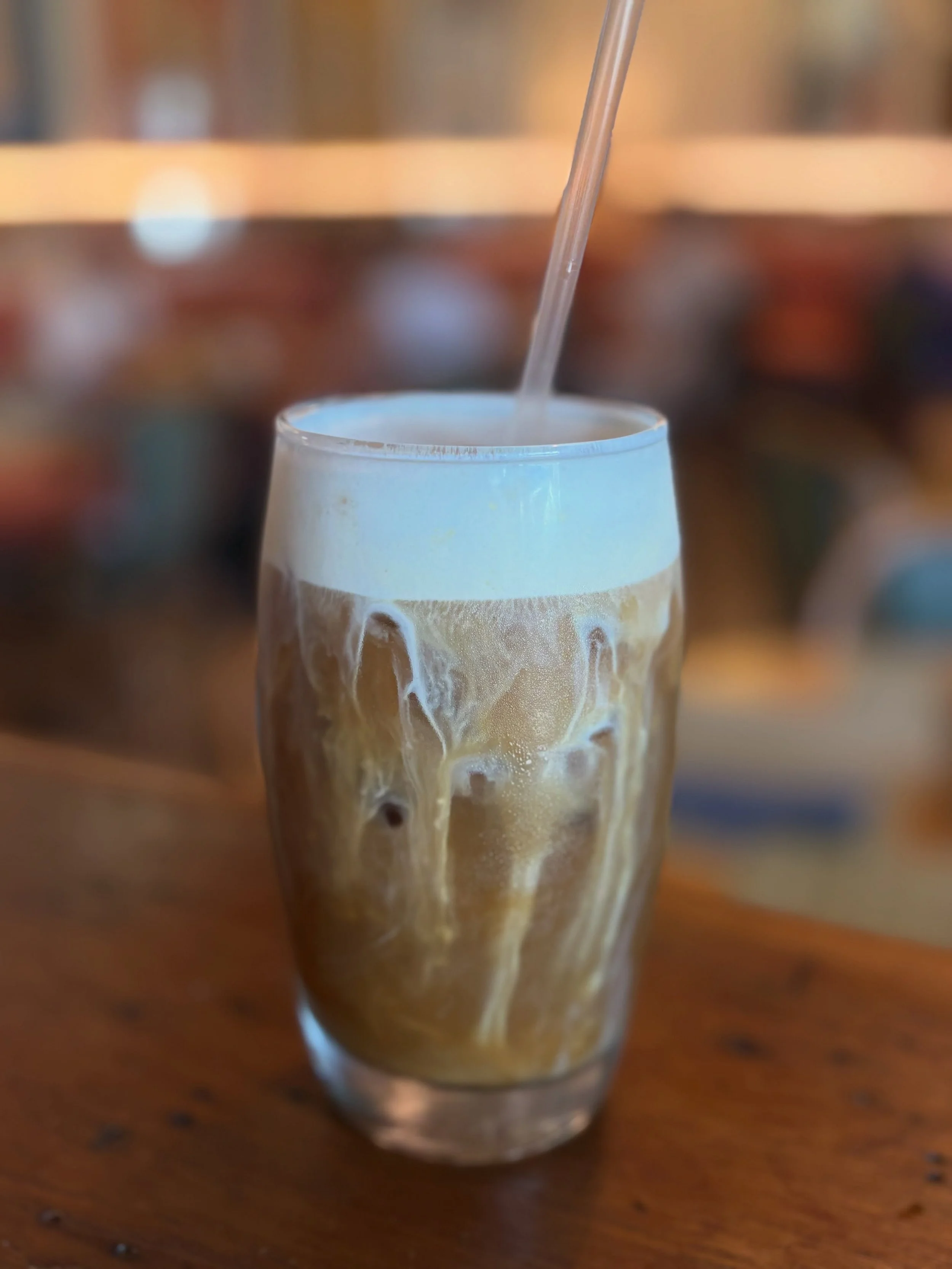 ✨October mornings call for our delicious specialty coffee drinks🍁☕️
.
.
#cafelatte #cafevibes #october #hellooctober