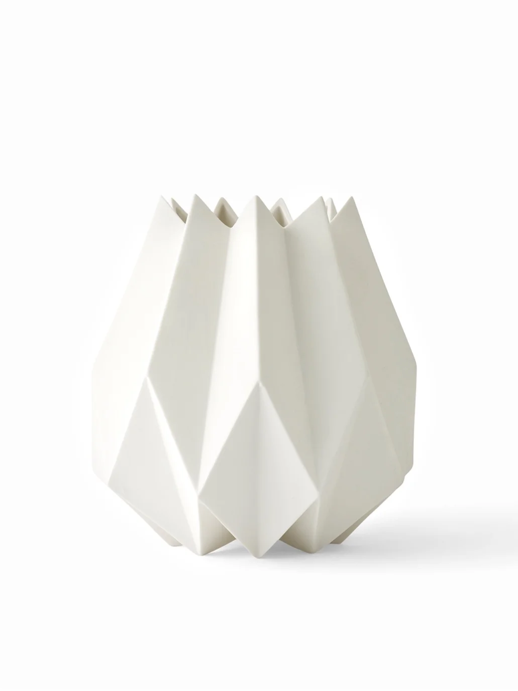 4764639_Folded_Vase_White_Tall.jpg