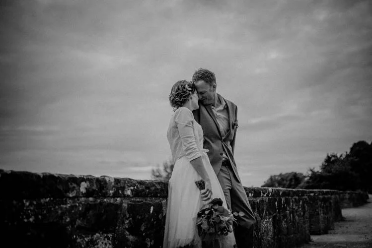 WEDDING.   Die super lockere Hochzeit von Nadine und Mike im Standesamt Rüthen im Sauerland.