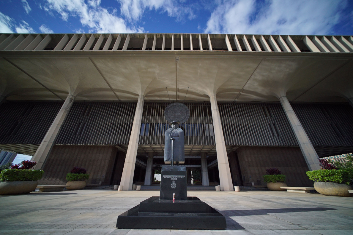 hawaiicapitol.jpg