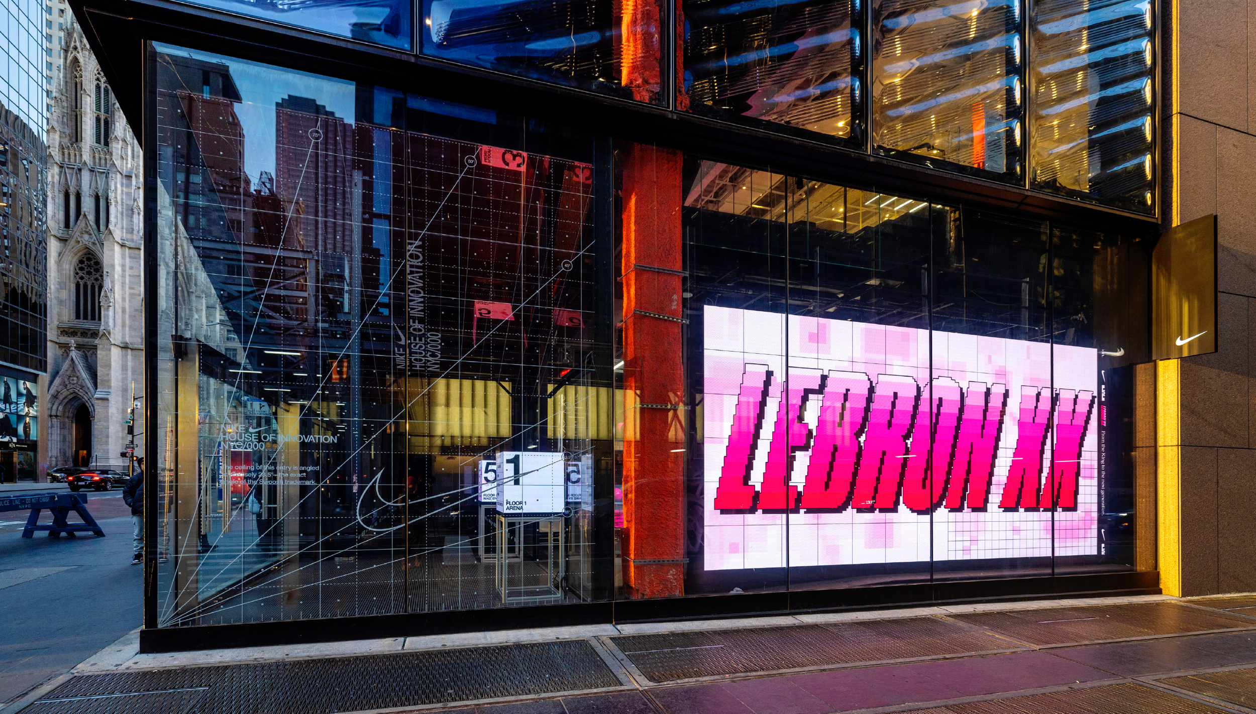 HO22 LEBRON PIC3.png