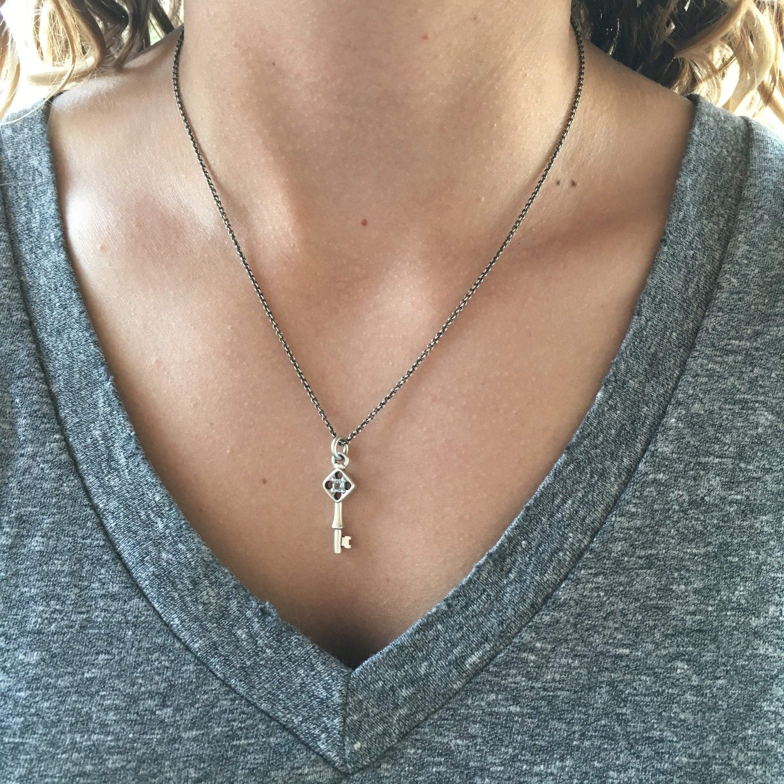 6C380AC8-FFB7-45F9-877A-C0274C446BED