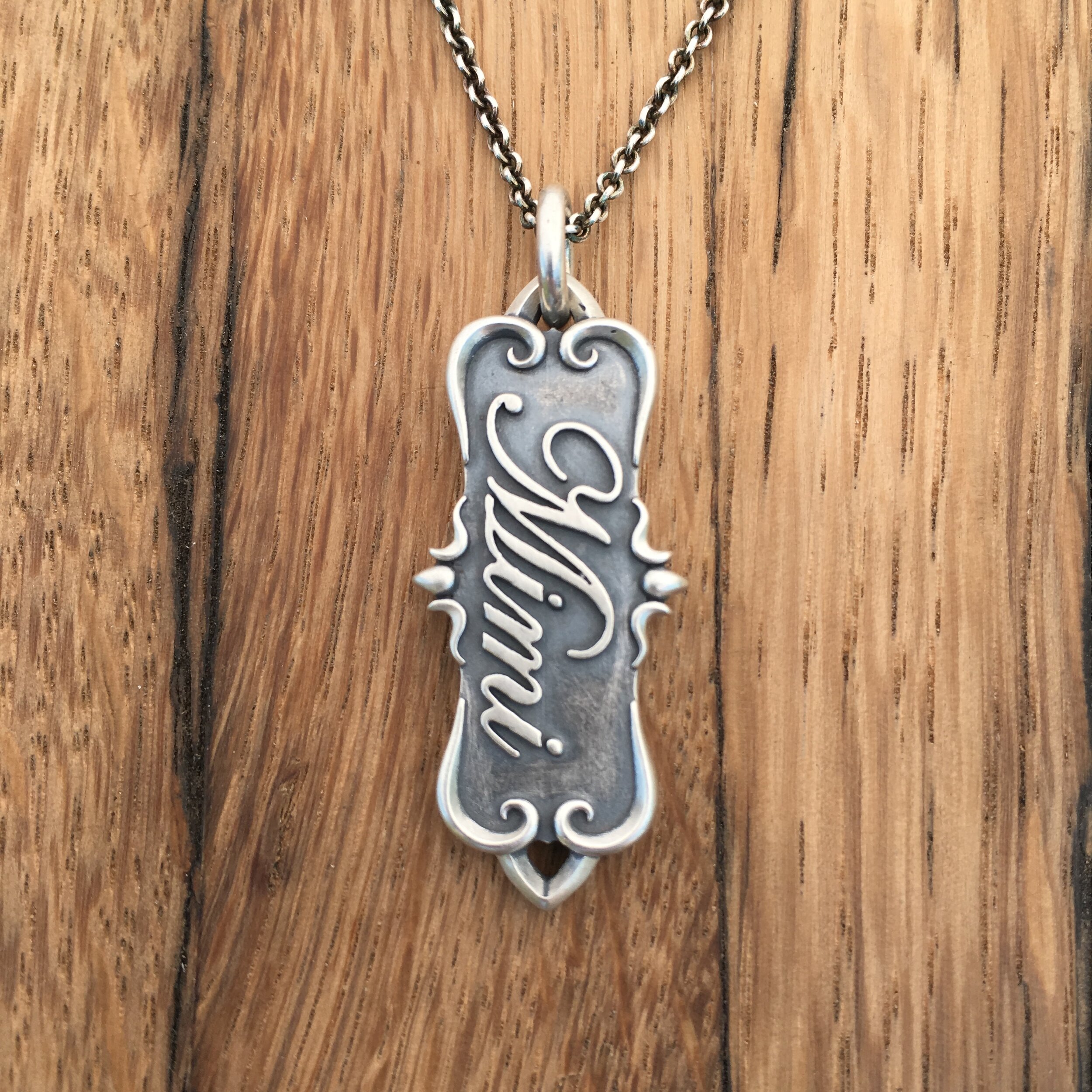 Mimi Pendant - Victorian — Sentiment 